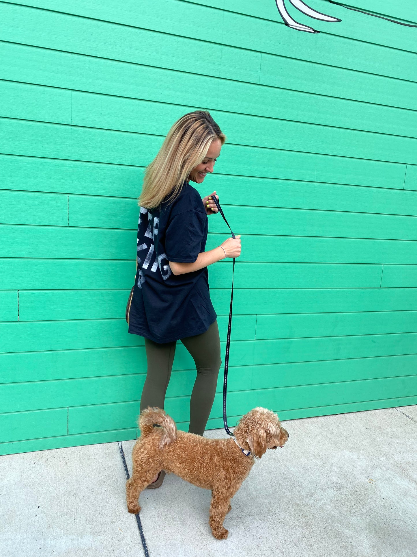 Keep Looking Up | Black Tee